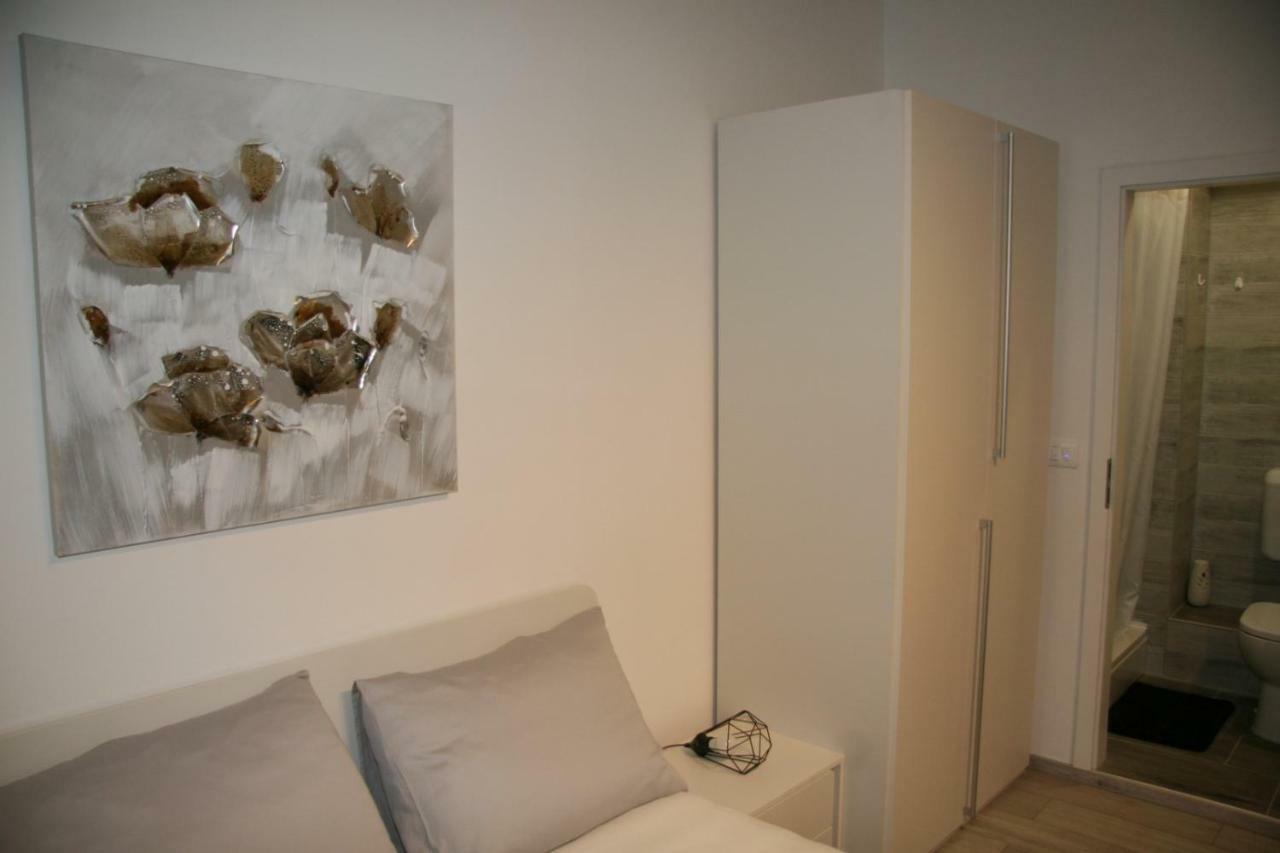 Stylish Apartment In City Center Pula Luaran gambar
