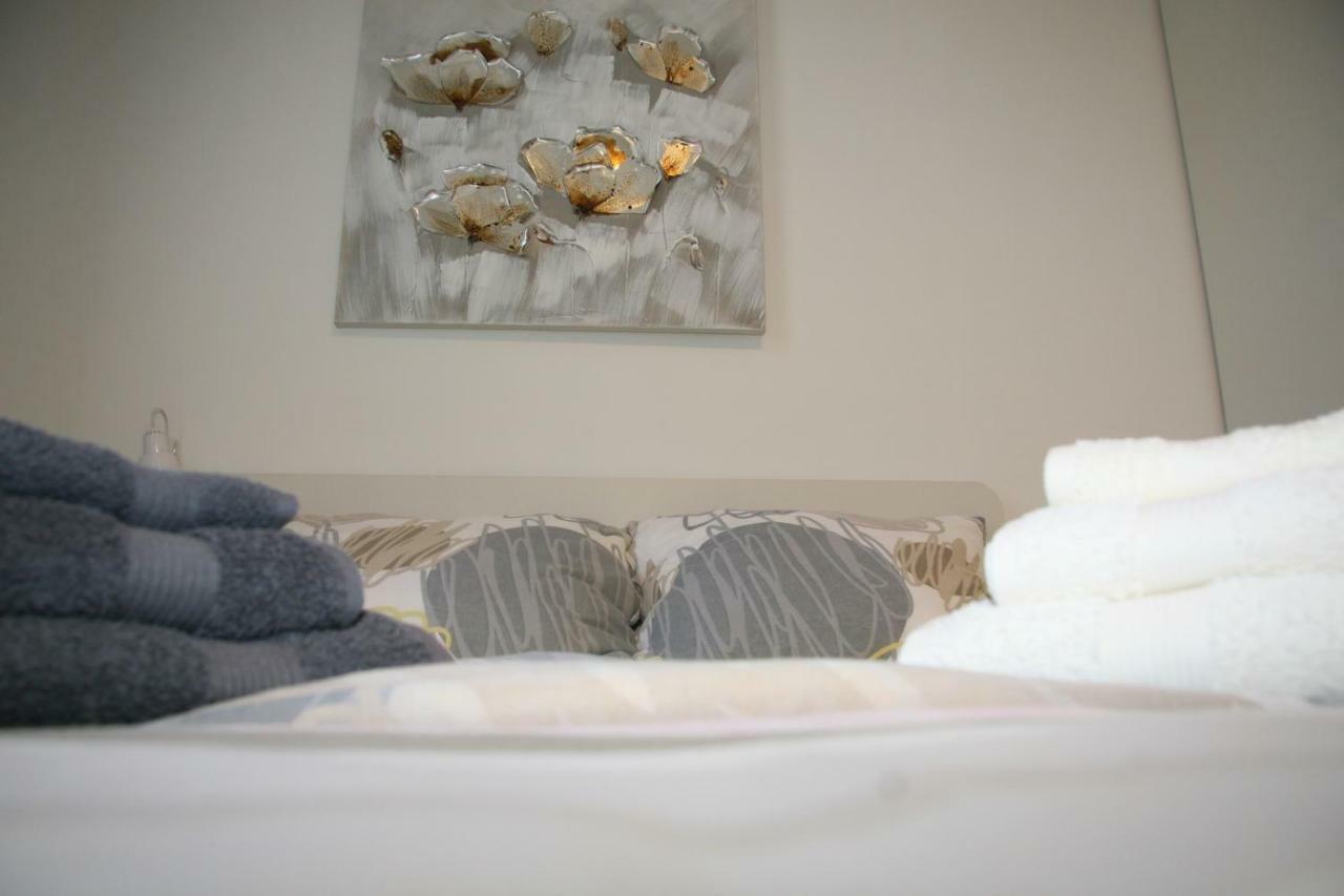 Stylish Apartment In City Center Pula Luaran gambar